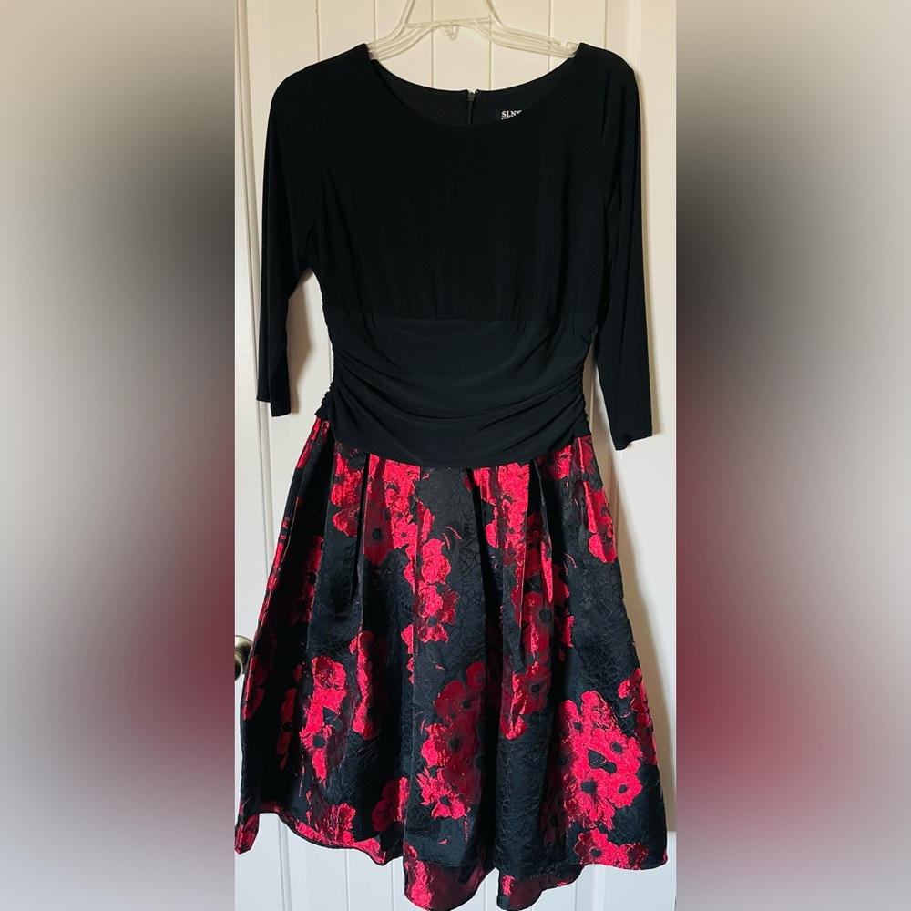 SLNY Black and Red Fit and Flare Cocktail Dress